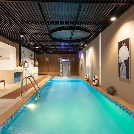 We Briza Hotel Chiangmai Чиангмай Екстериор снимка